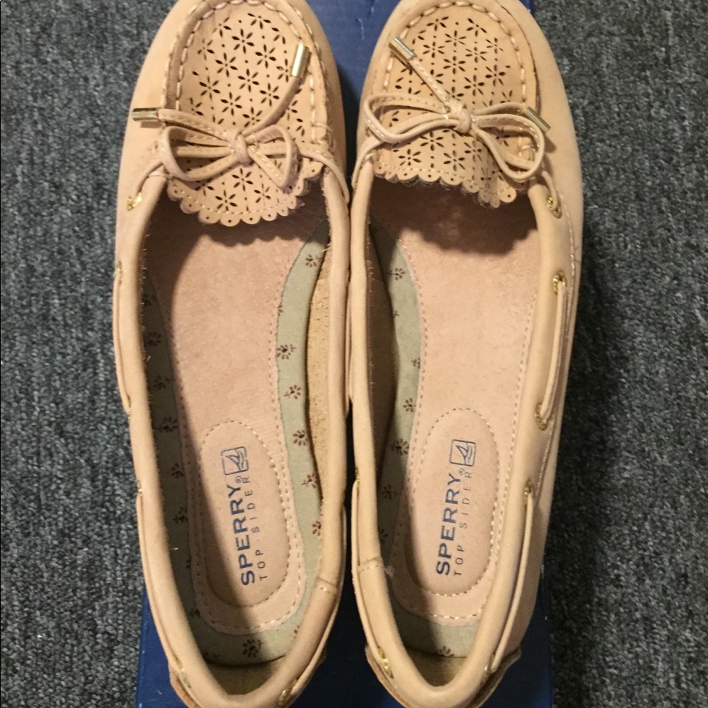 COPY - Nnw sperrys in tan